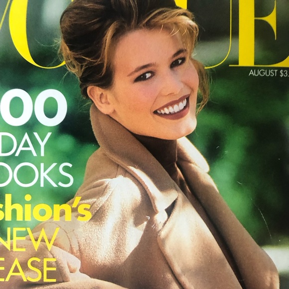 Vogue Aug. 1990 CLAUDIA SCHIFFER Cover - Picture 11 of 12